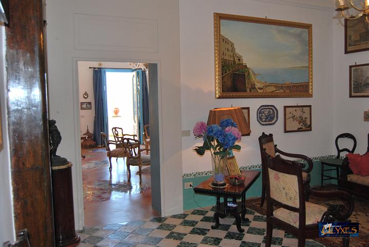 interno palazzo la via.JPG